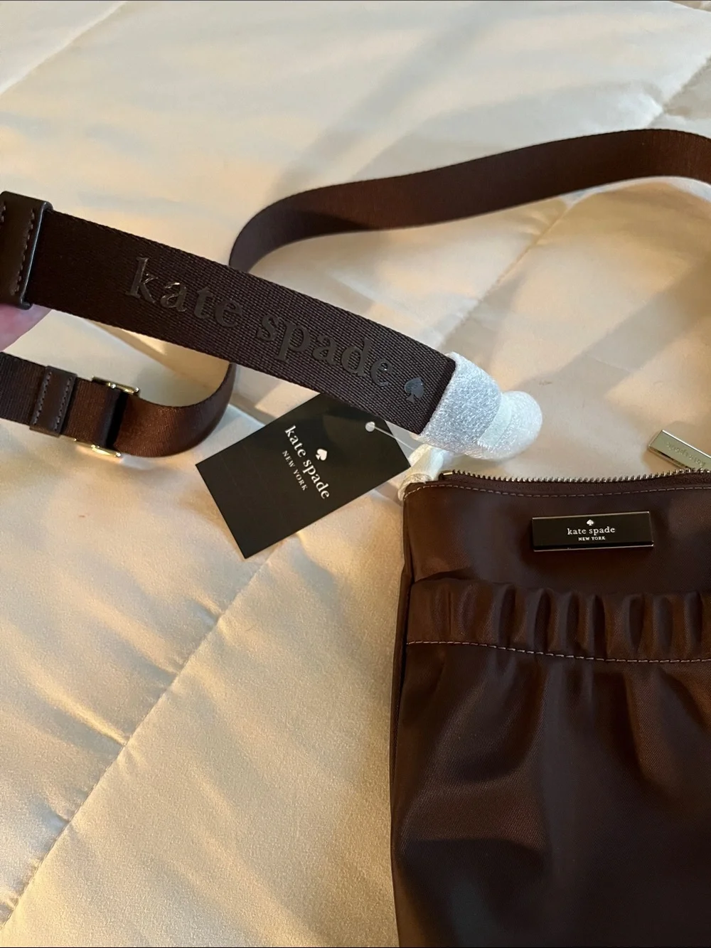 Kate Spade, New York Crossbody, Perfect Size Phone, Credit Card &/Or Wallet - Picture 6 of 10